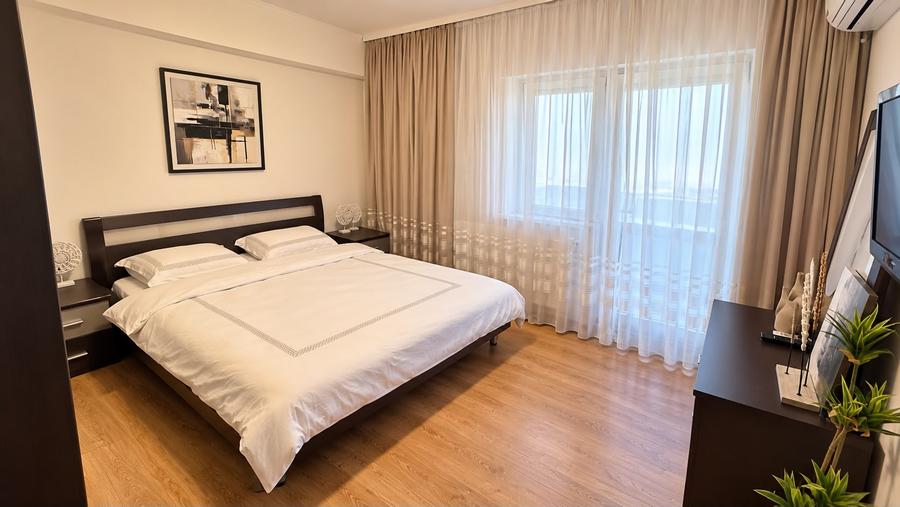 De Închiriat – Apartament 2 Camere  Strada Traian | Centrală Proprie