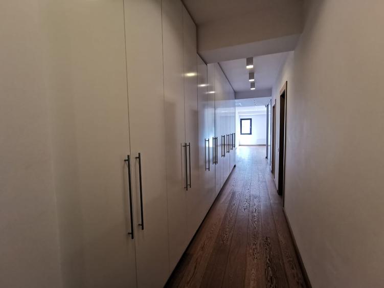 Apartament 4 camere bloc boutique// Kiseleff// loc parcare si boxa