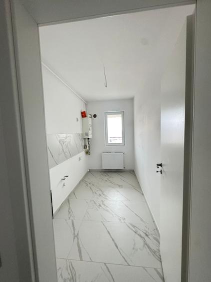 GARSONIERA DECOMANDATA-BLOC DE 3 ETAJE FINALIZAT-GATA DE MUTARE