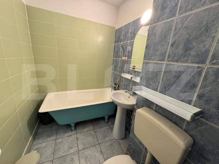 Garsoniera 32mp , Brazda lui Novac, Zona pietei din brazda