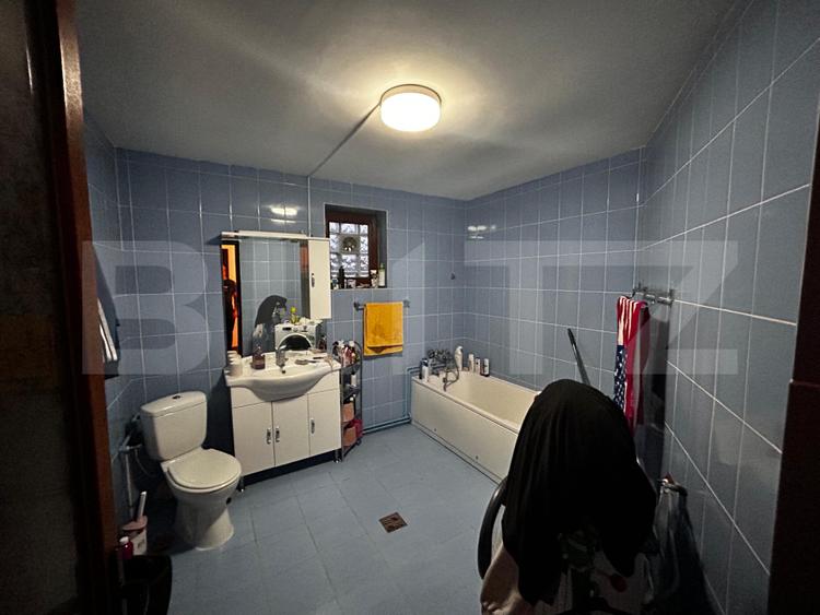 Casa de inchiriat, 4 camere, 200 mp, zona Penitenciar