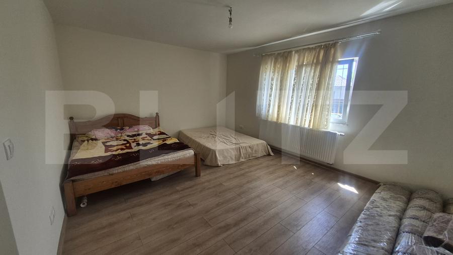 Casa cu 3 dormitoare de vanzare, 150 mp, teren 1345 mp, localitatea Lazuri