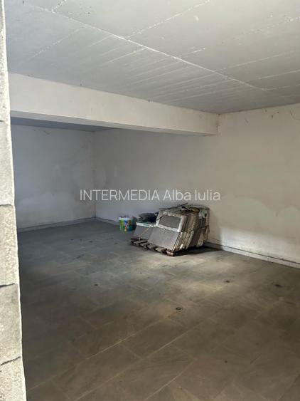 Casă individuală pe un singur nivel cu 743 mp. toate utilitatile Ciugud - 10