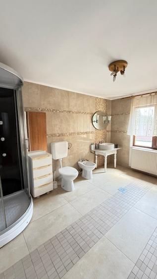 ZONA PARC - Valea Rosie (sus) casuta + vila cu teren 834mp finisate!