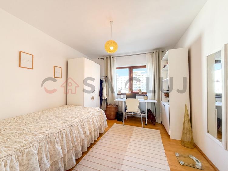 4 camere zona semicentrala, etaj intermediar, 100 mp utili!