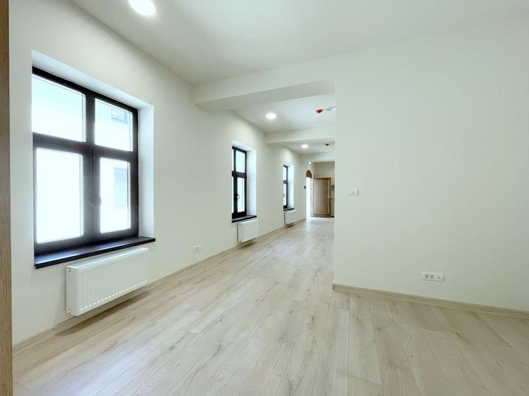 Spatiu birouri - 70 mp I zona Ultracentrala - Piata Unirii