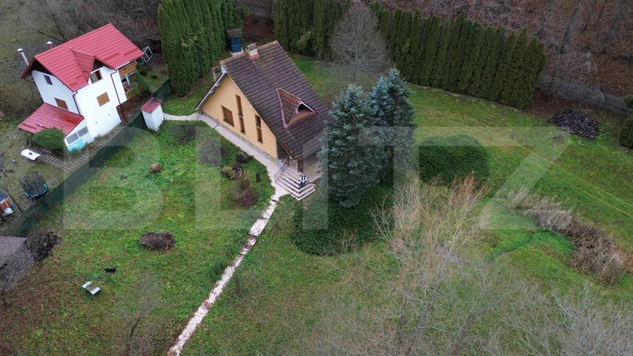 Casă de Vacanță pe Valea Ighielului – 3 camere, 2500 mp curte