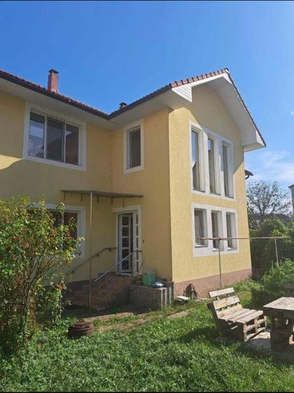 Casa de Vanzare zona Stefan Cel Mare