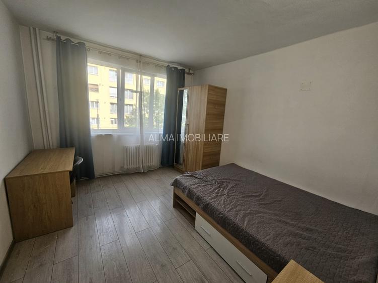 Ocazie! Apartament 3 camere decomanat, 60 mp utili, balcon, Centru! - 3