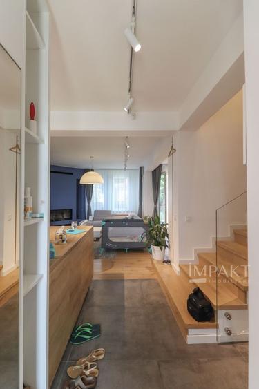 Casa cuplata minunata de vanzare, situata in cartier Voronet!