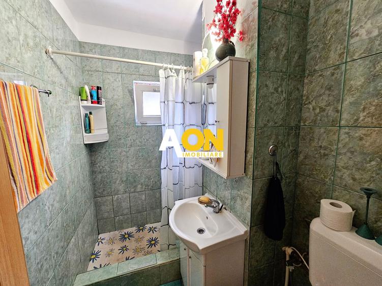 Apartament 4 camere, 2 balcoane, 2 bai, 79 mp utili, zona Closca