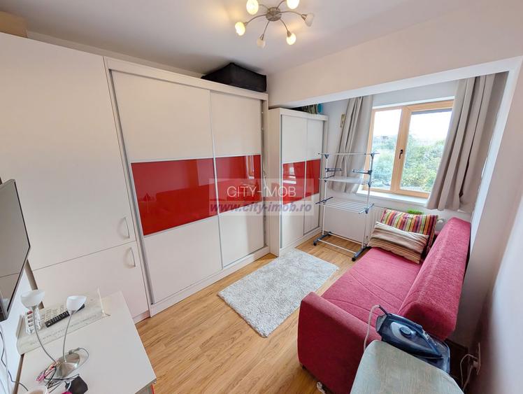 Vanzare apartament 3 Camere Straulesti