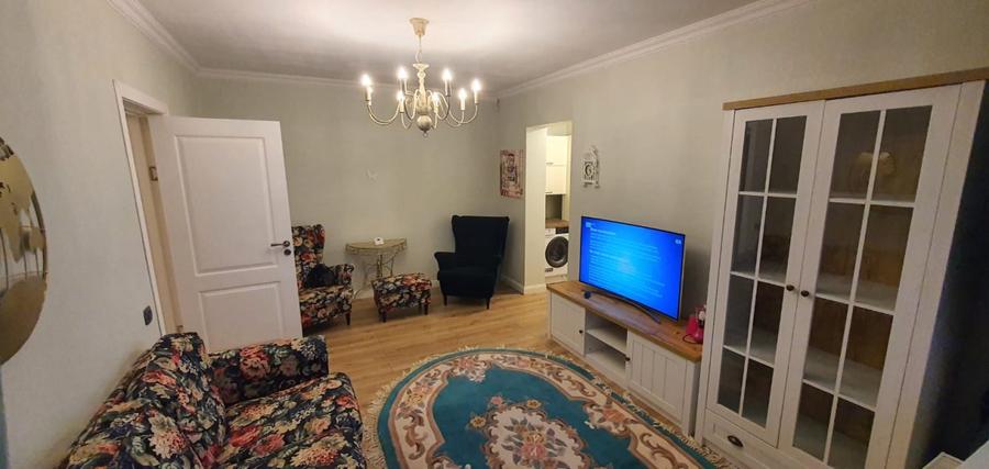 Exclusivitate,Tomis I,3 camere,mobilat/utilat lux,centrala gaz,etaj 4 cu pod