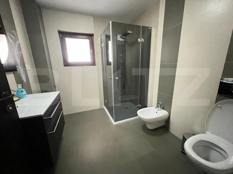 Vila / Casa de vis, 246 mp utili, garaj, Stupini