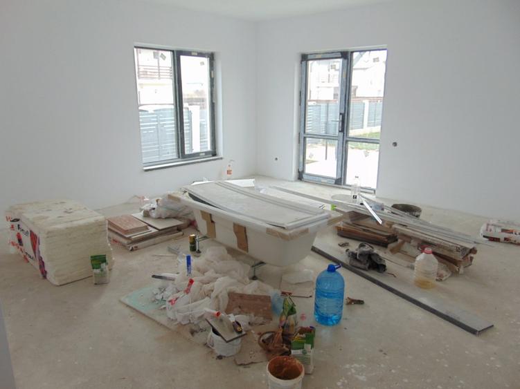 DE LA DEZVOLTATOR FARA COMISION casa cu 4 camere 2 bai placa beton LA CHEIE