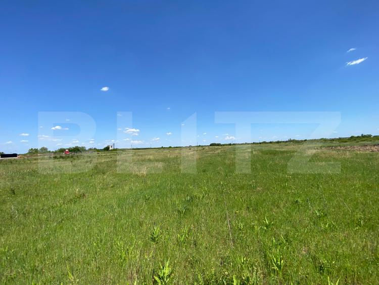 Teren intravilan Mosnita Noua  740mp Front 19m investitie zonă  în dezvoltare