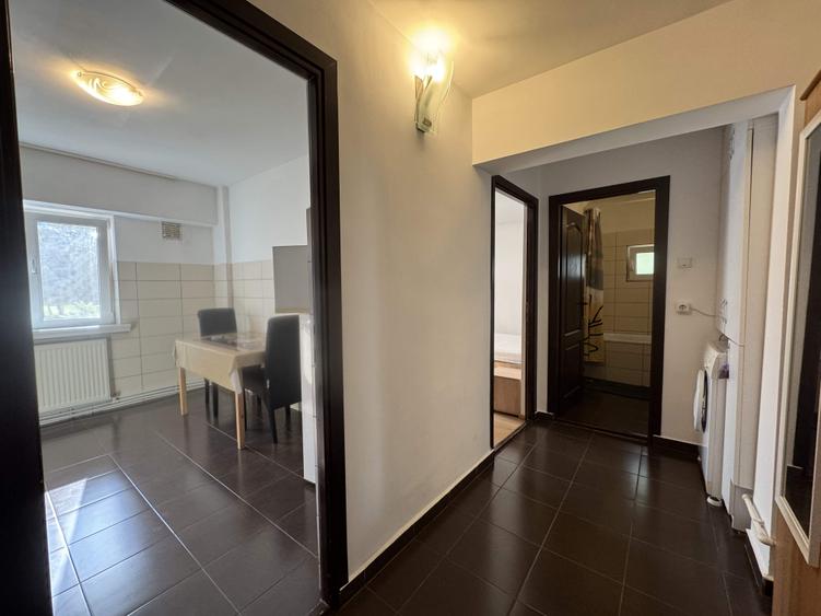 2 cam, etaj 1, decomandat, renovat, mobilat+utilat, Dinu Lipatti