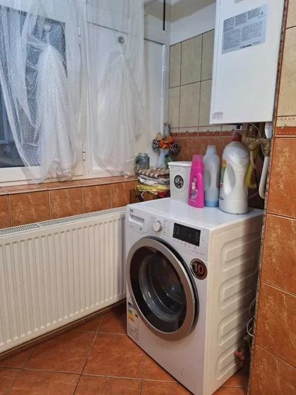 Apartament 3 camere - etaj -4/4- 71 mp - 66500 euro
