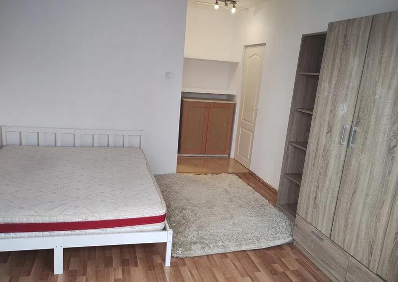 Partament 4 camere | 2 balcoane | Plopilor | Lângă Parcul Babeș