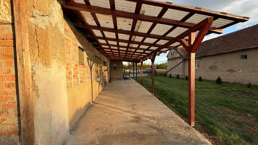 Casă de vânzare în Berveni