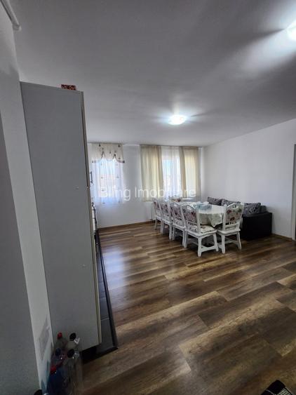 Apartament cu 2 camere, parcare, strada Teilor