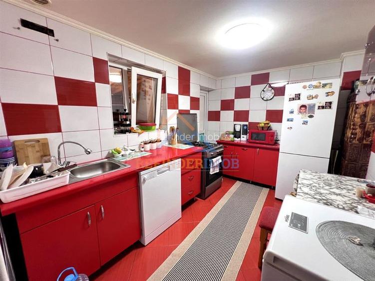 Vanzare casa cu 6 camere - Rahova, sectorul 5 - 7