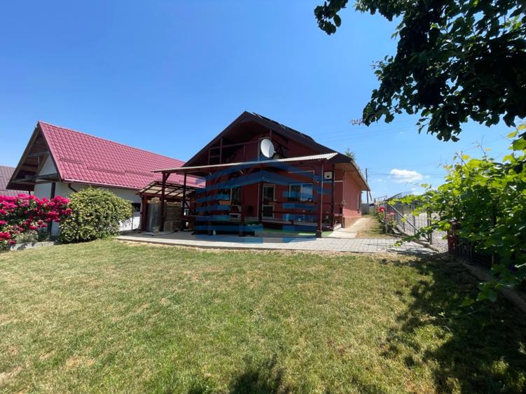 COMISION 0% - Casă cu panoramă spre Piatra Craiului - 800 mp teren -Sohodol-Bran