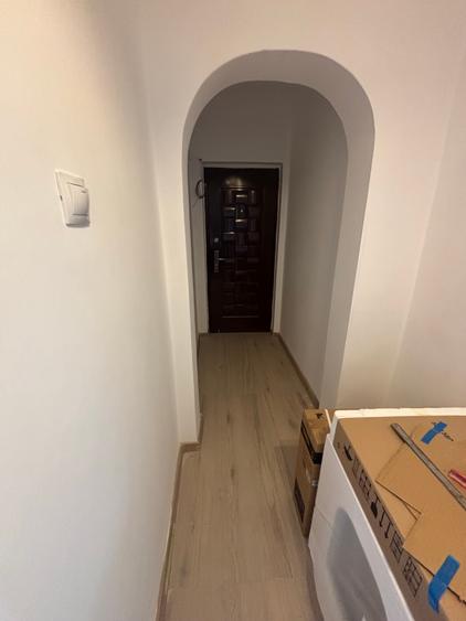 Inchiriere apartament 3 camere pe Calea Vacaresti