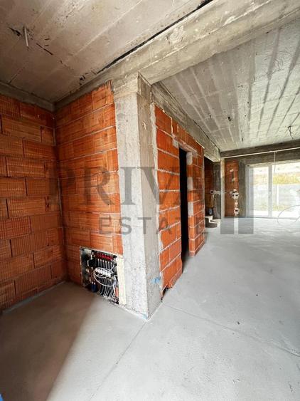 Casa individuală, 4 camere, 3 bai, 110 mp, Giroc