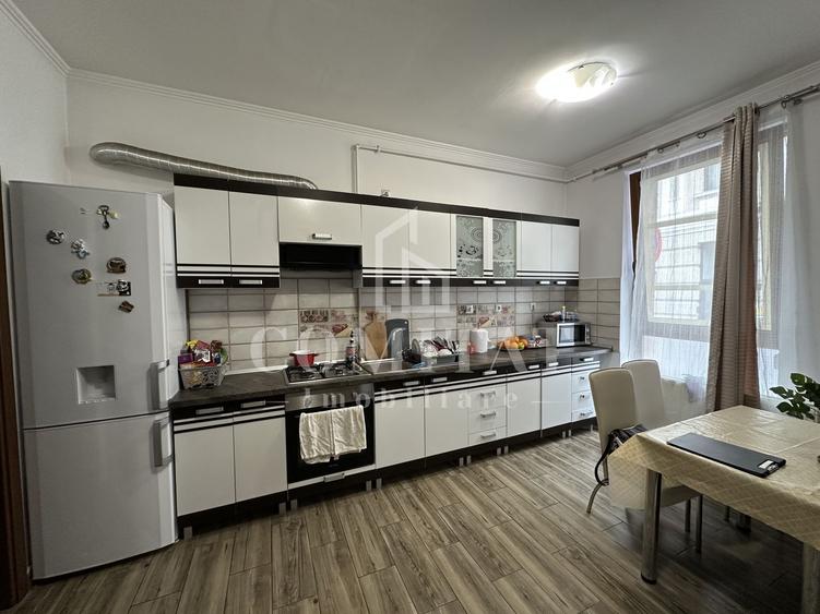 Casa cu 2 apartamente | Ultracentral | ideal investiție