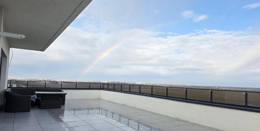 Penthouse spectaculos 4 camere, cu terasă panoramică