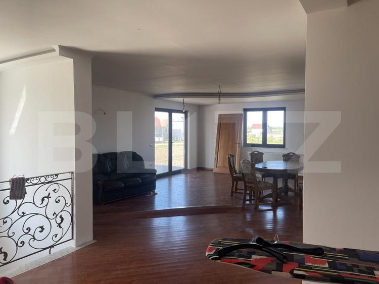Casa de vanzare | 384mp construiti | Botiz