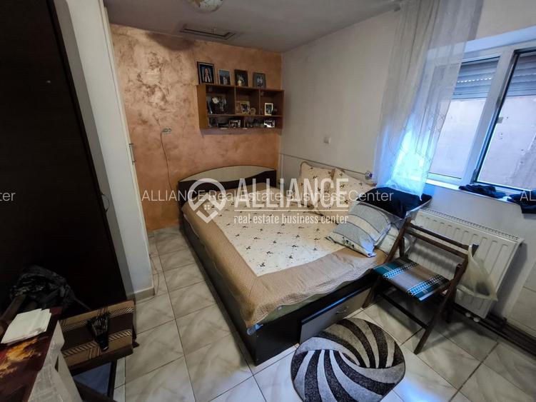 VIILE NOI - casa cu o curte generoasa disponibila imediat - 9