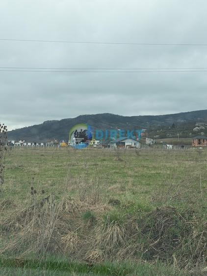 Teren intravilan , zona Zavoaie