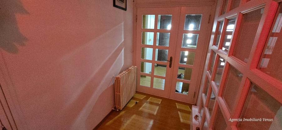 Casa cu etaj in Catamarasti Deal