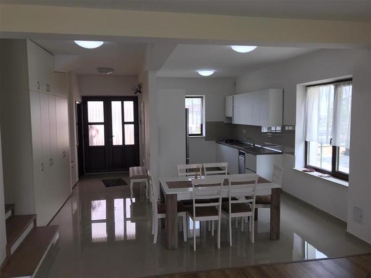 Casa tip duplex,D+P+ET,situat in cartierul Europa!