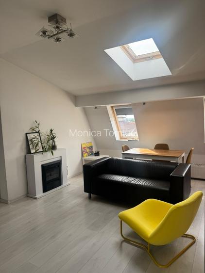 Vand apartament 3 camere Titan cu loc parcare - 2
