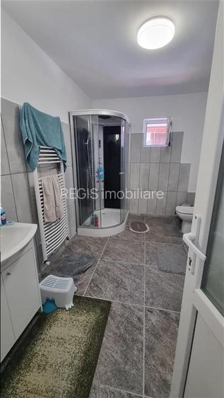 Casa de 5 camere zonaTurches  Sacele - 14