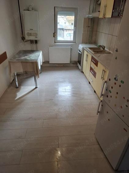 Dambovita | 3 Camere | Decomandat | Centrala Proprie