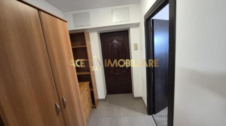 Garsoniera de inchiriat | Titan | Metrou | Mobilat