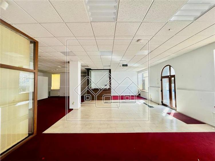 Spatiu comercial de inchiriat - 600 mp, Centrul Istoric - Sibiu