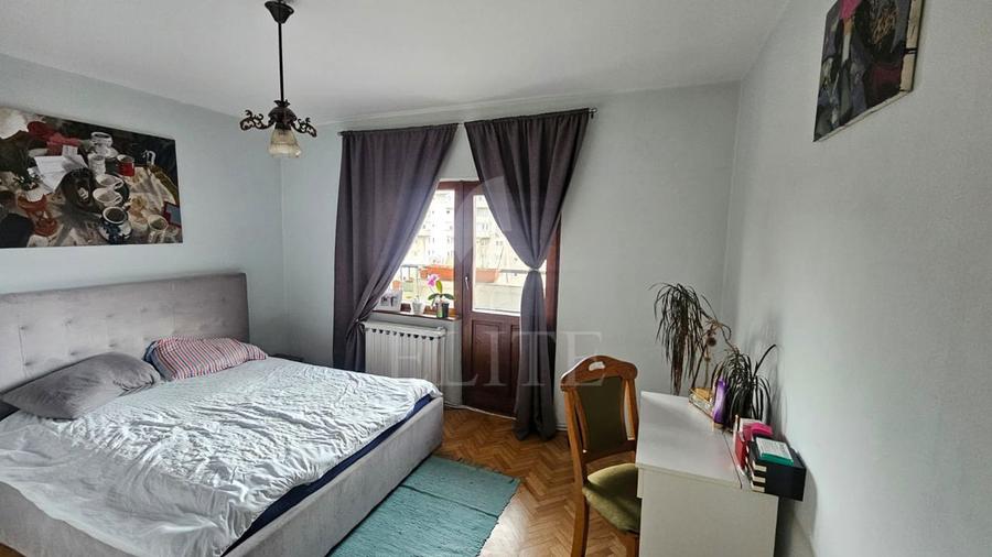 Apartament 3 camere în zona Calea Floresti