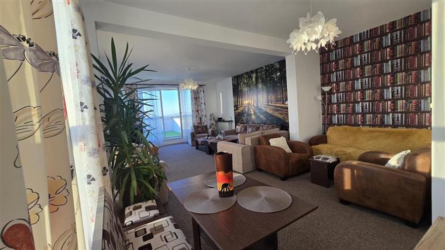 VANZARE PENTHOUSE DE TOP CU TERASA DE 38 MP IN AVANTGARDEN