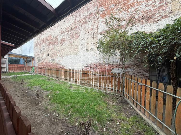 Apartament cu 2 camere, centrala proprie,  teren 99 mp, zona Iosefin