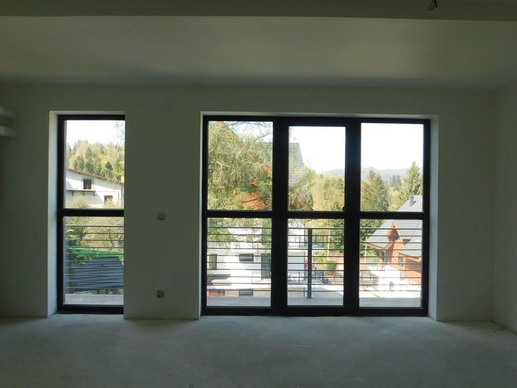 Sinaia,zona Furnica-Se vinde apartament cu doua camere