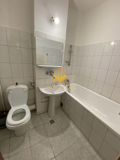 Apartament 48 mp vis-a-vis de UTCN Zorilor. Bloc 2001, zona Sigma!