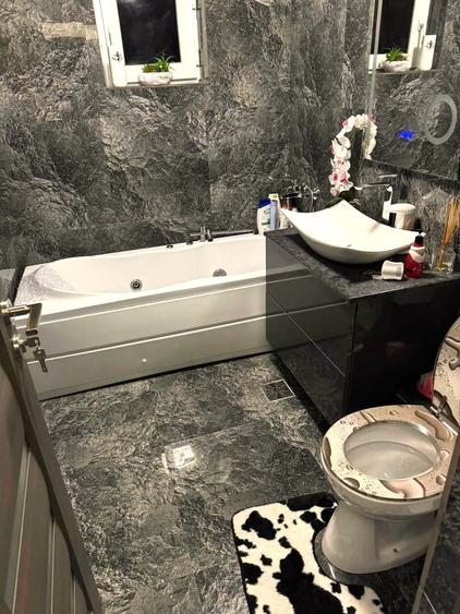 Apartament 3 camere cu Balcon SUPERB - Cartier E3
