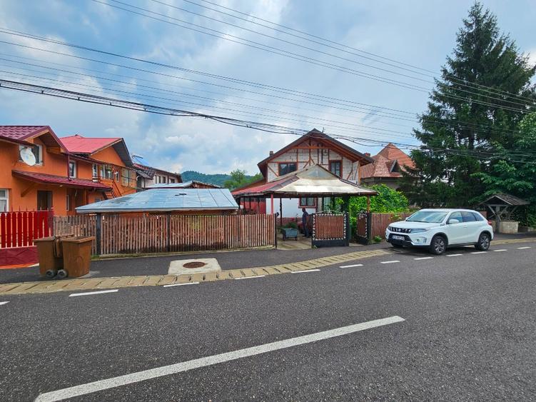 Casa de Vanzare 288mp, Teren 551mp