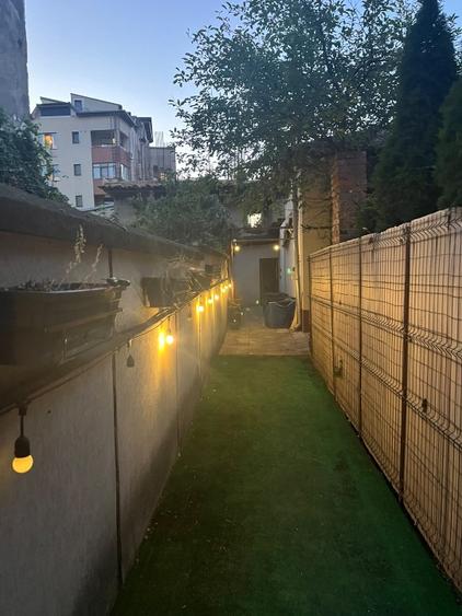 Casă de vanzare, ultracentral, 5 camere, Zona Eminescu-Toamnei