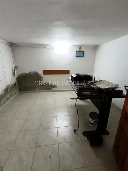Hala 190 mp, D+P din boltari, intre Garii si C.Galati - 6